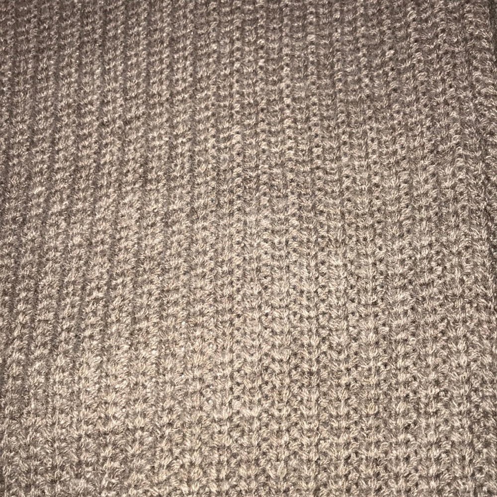 Sweater - Picture 4 of 4